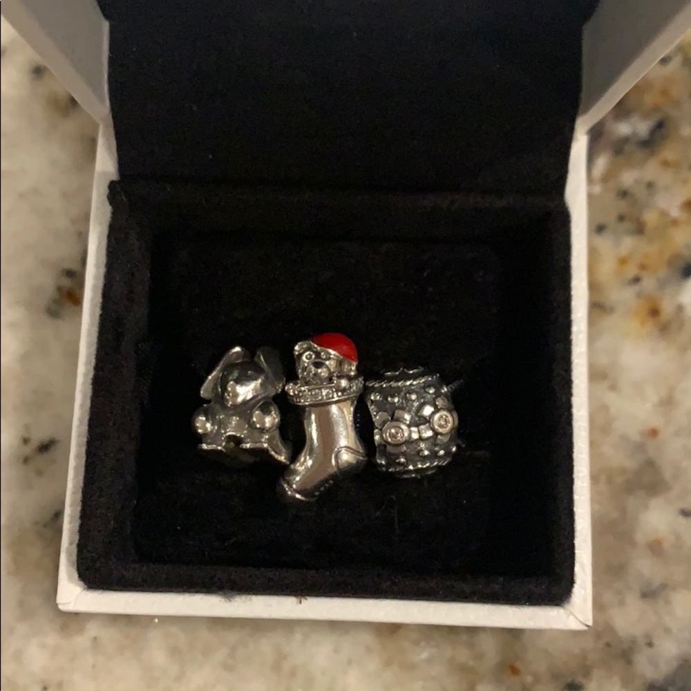 Holiday Pandora Charm Set!!